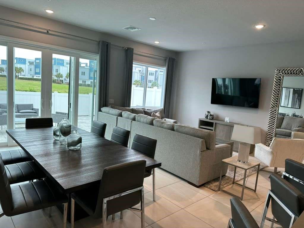 SPECTRUM AT REUNION CONDO PH 11 - Residential Lease