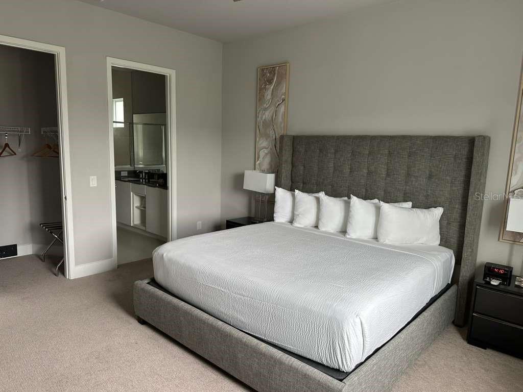 SPECTRUM AT REUNION CONDO PH 11 - Residential Lease