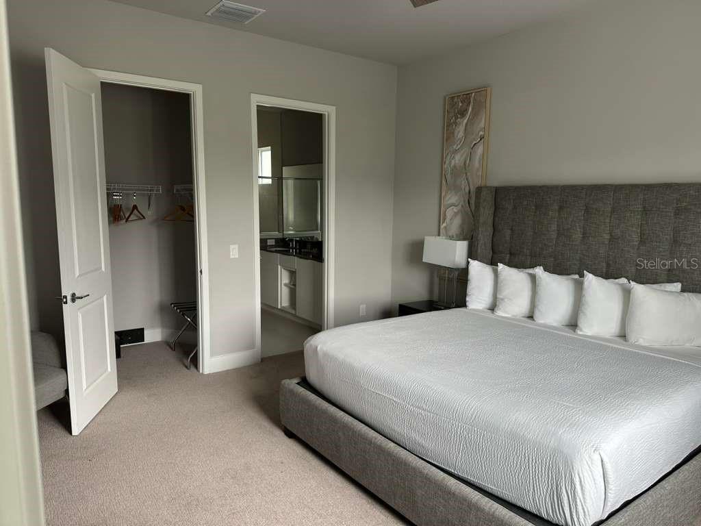 SPECTRUM AT REUNION CONDO PH 11 - Residential Lease