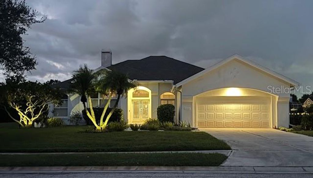 Photo of 10160 Cherry Hills Avenue Circle, Bradenton, FL 34202 (MLS # TB8437118)