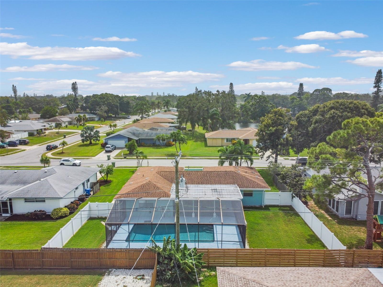 PINE LAKES - Residential