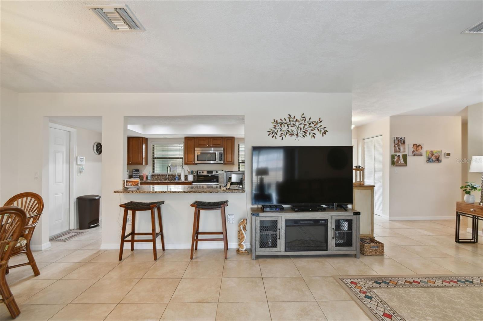 PINE LAKES - Residential