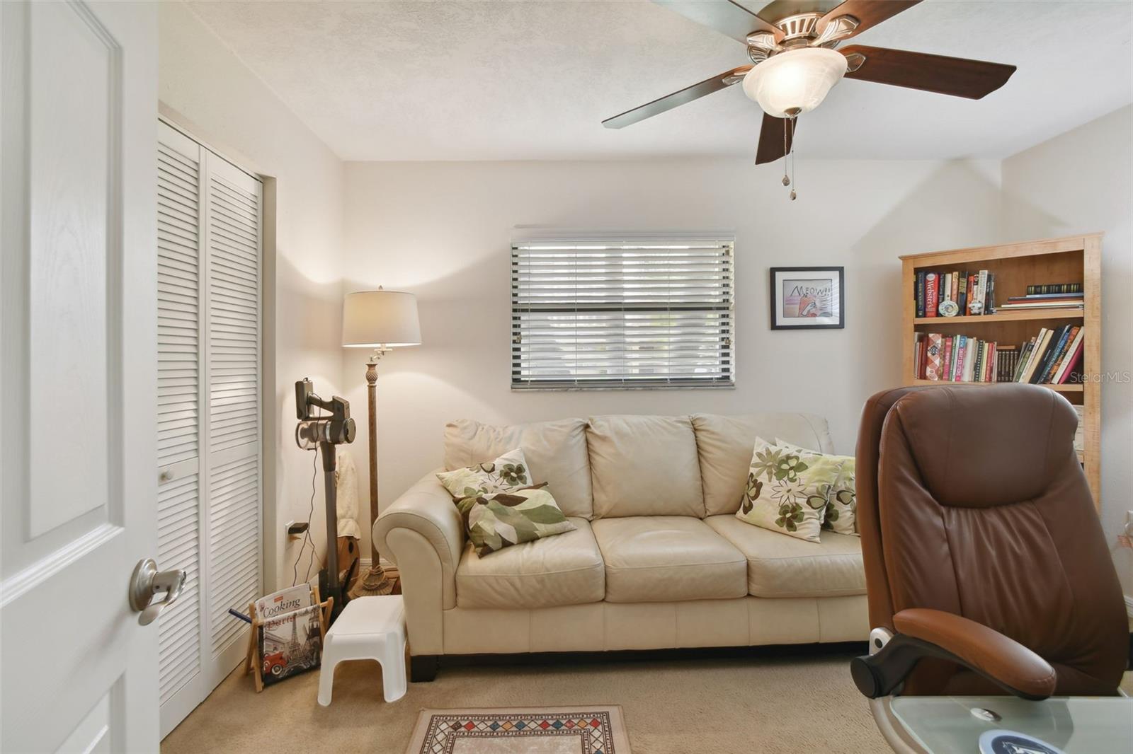 PINE LAKES - Residential