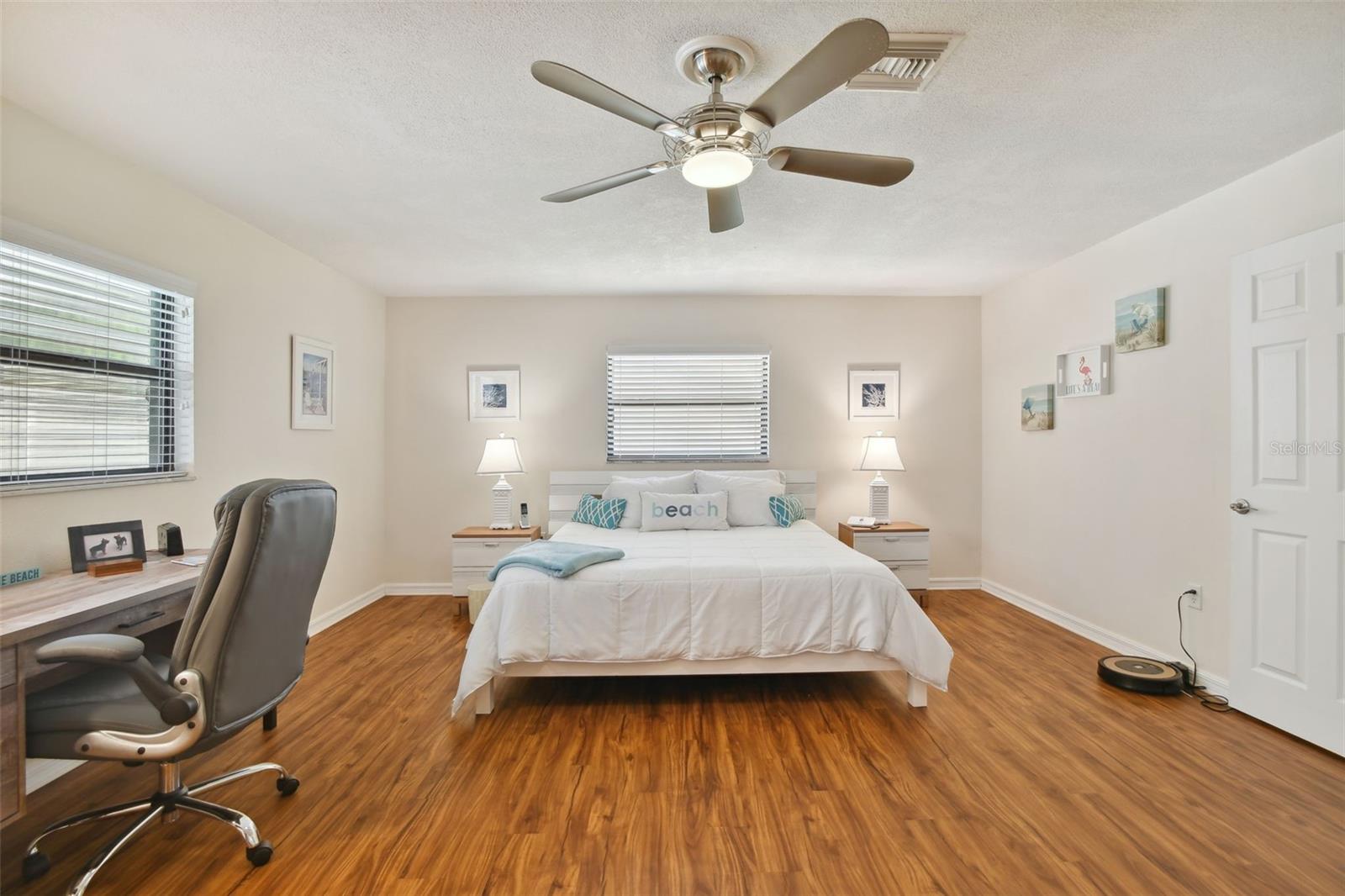 PINE LAKES - Residential