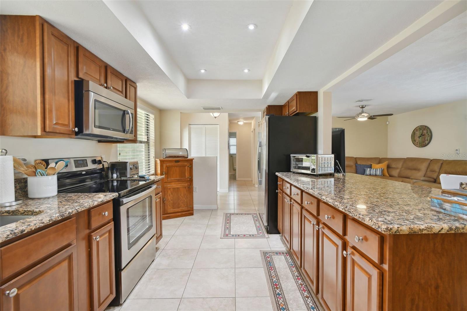 PINE LAKES - Residential