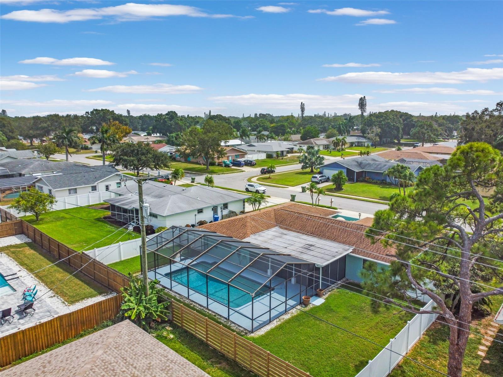 PINE LAKES - Residential