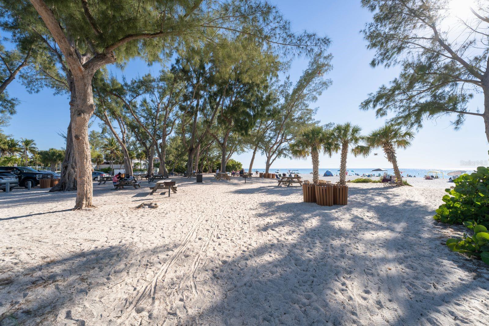 ANNA MARIA BEACH - Residential