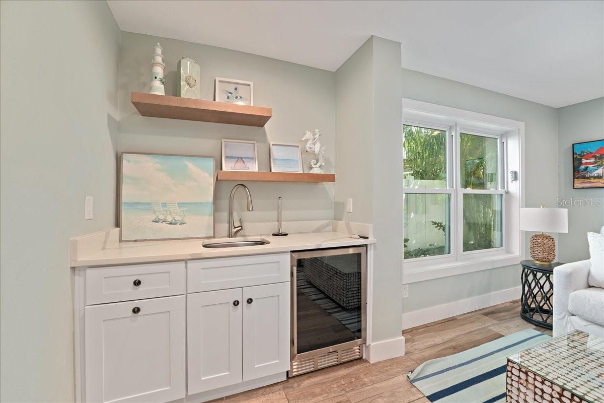 ANNA MARIA BEACH - Residential