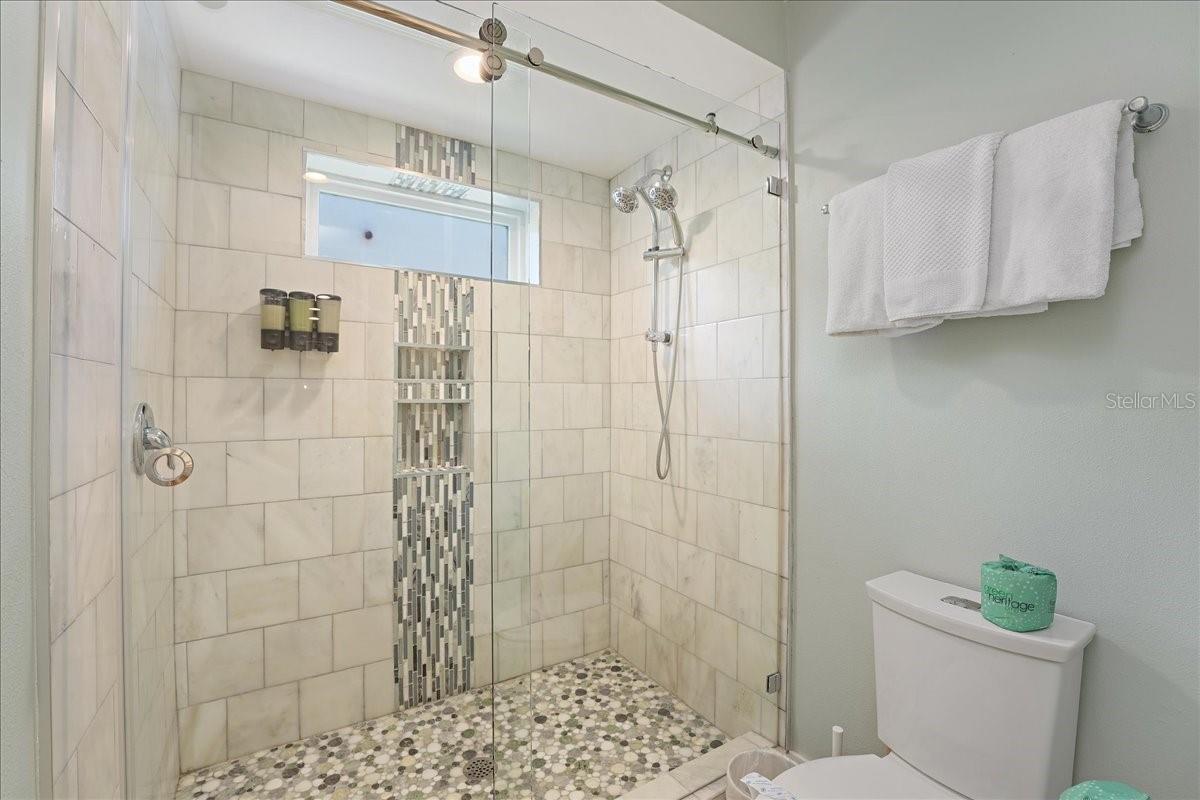 ANNA MARIA BEACH - Residential