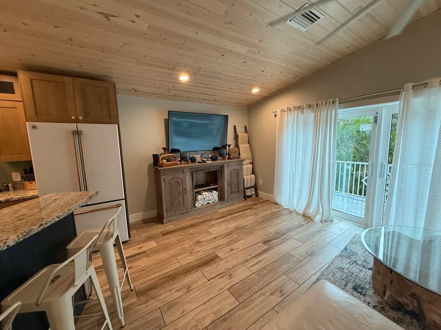 ANNA MARIA BEACH - Residential