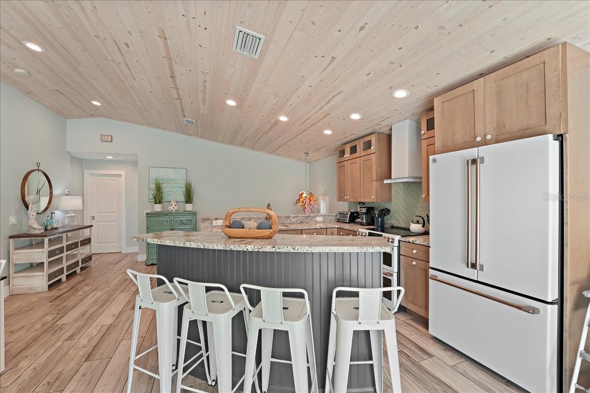 ANNA MARIA BEACH - Residential