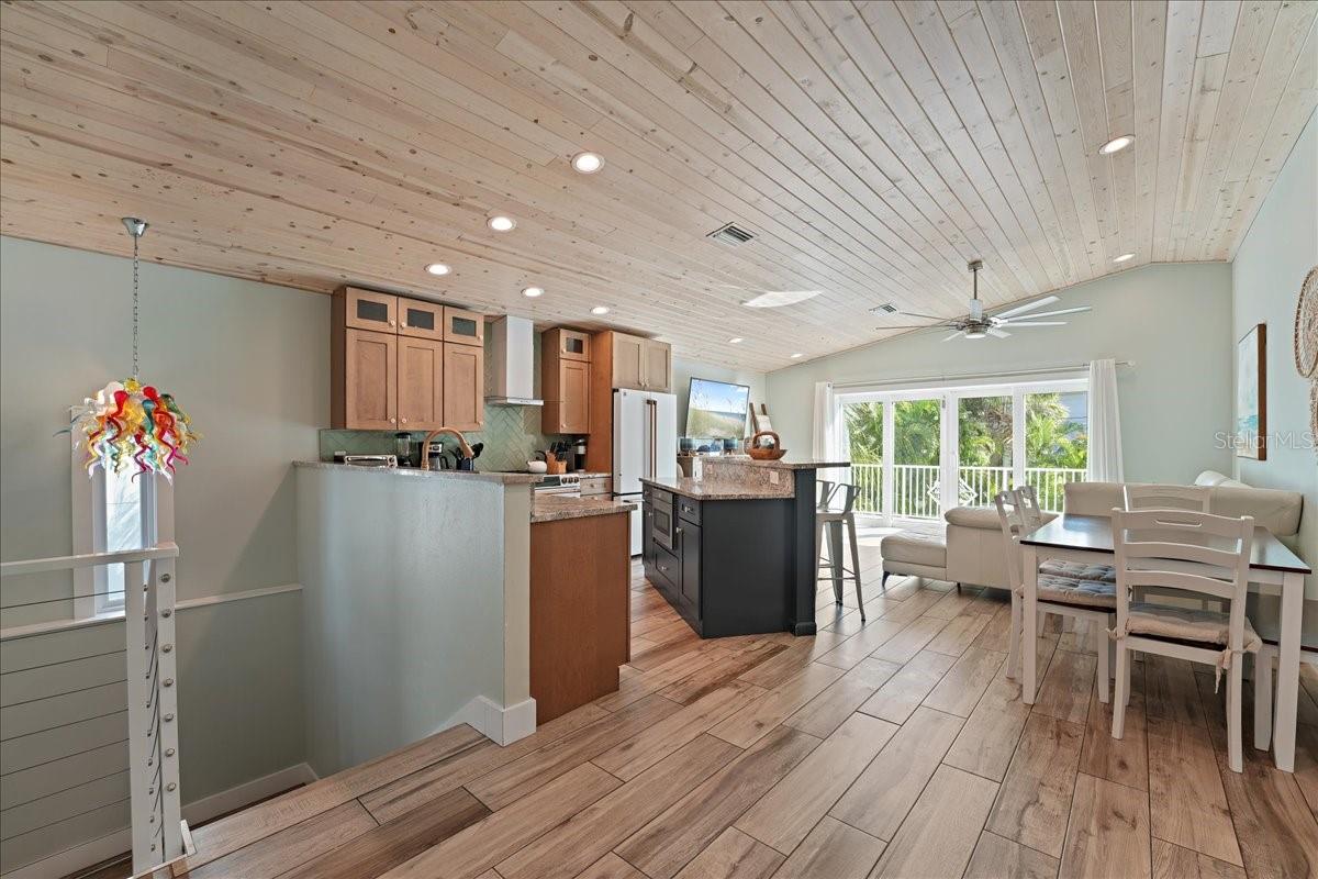 ANNA MARIA BEACH - Residential