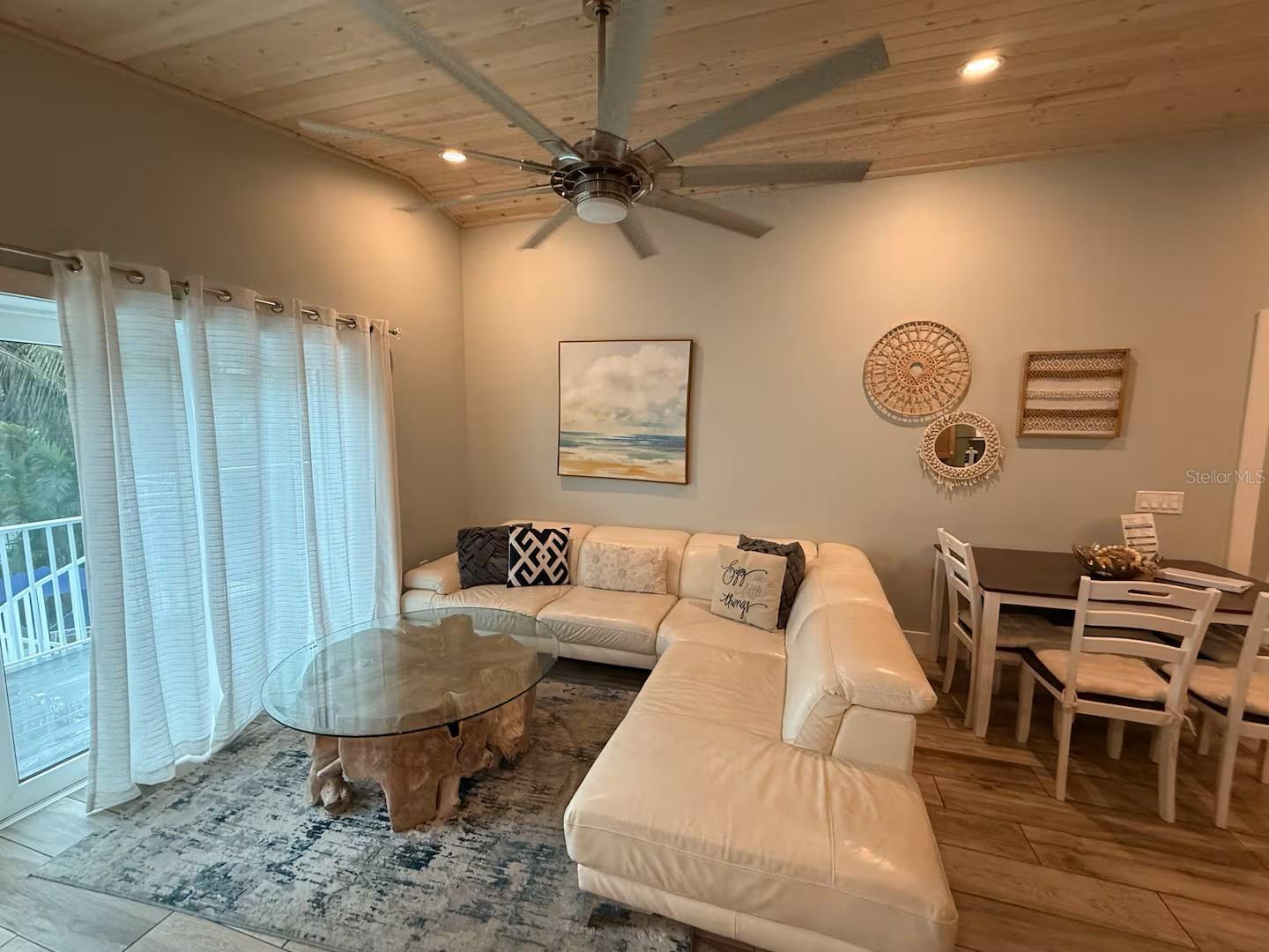 ANNA MARIA BEACH - Residential