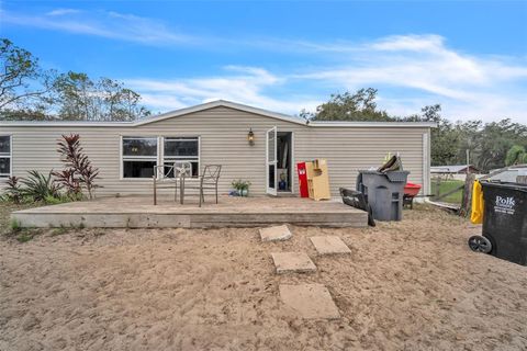 A home in LAKELAND