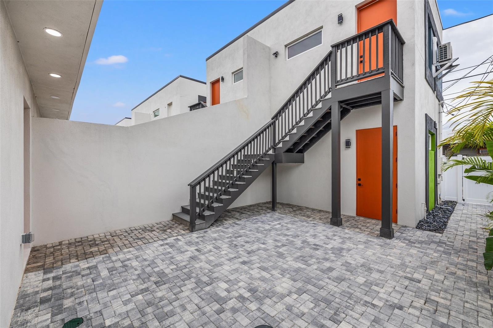 HALLS CENTRAL AVE 2 - Residential