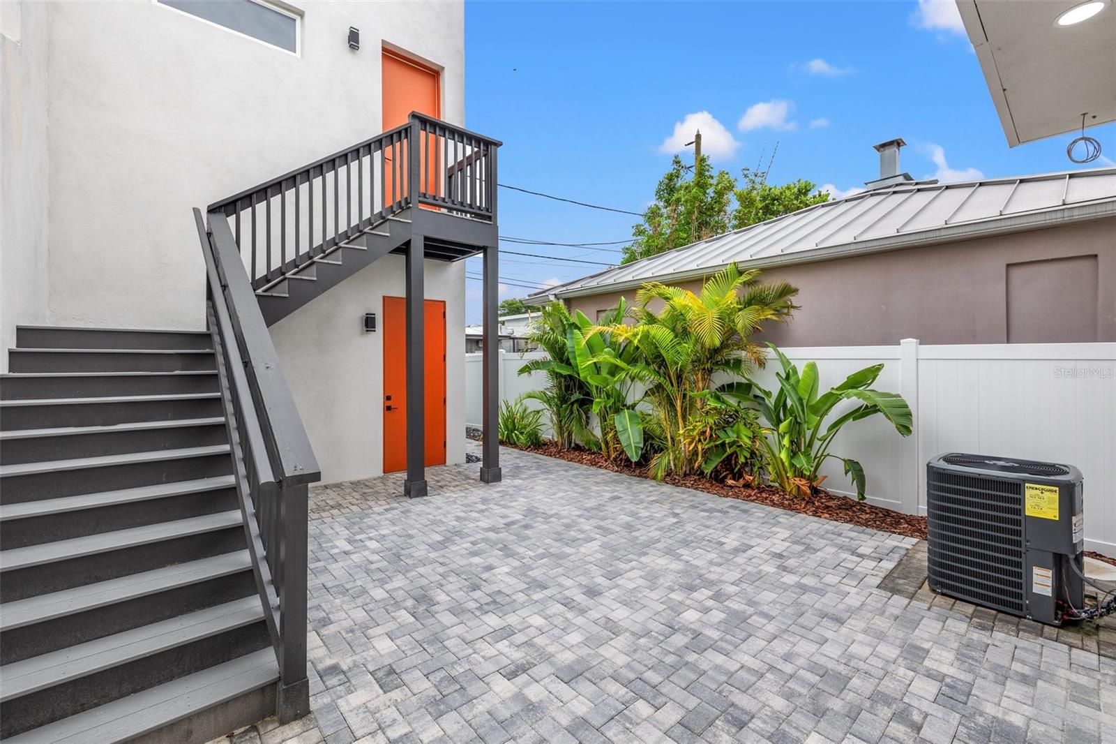 HALLS CENTRAL AVE 2 - Residential