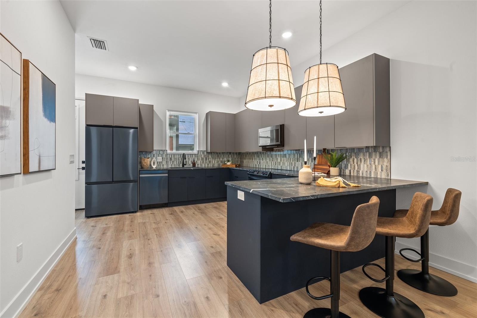 HALLS CENTRAL AVE 2 - Residential