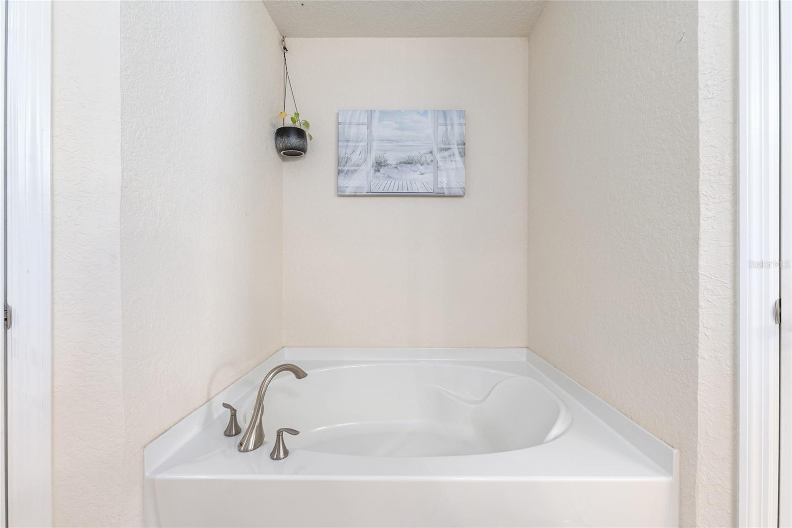 OCALA WATERWAY ESTATE - Residential