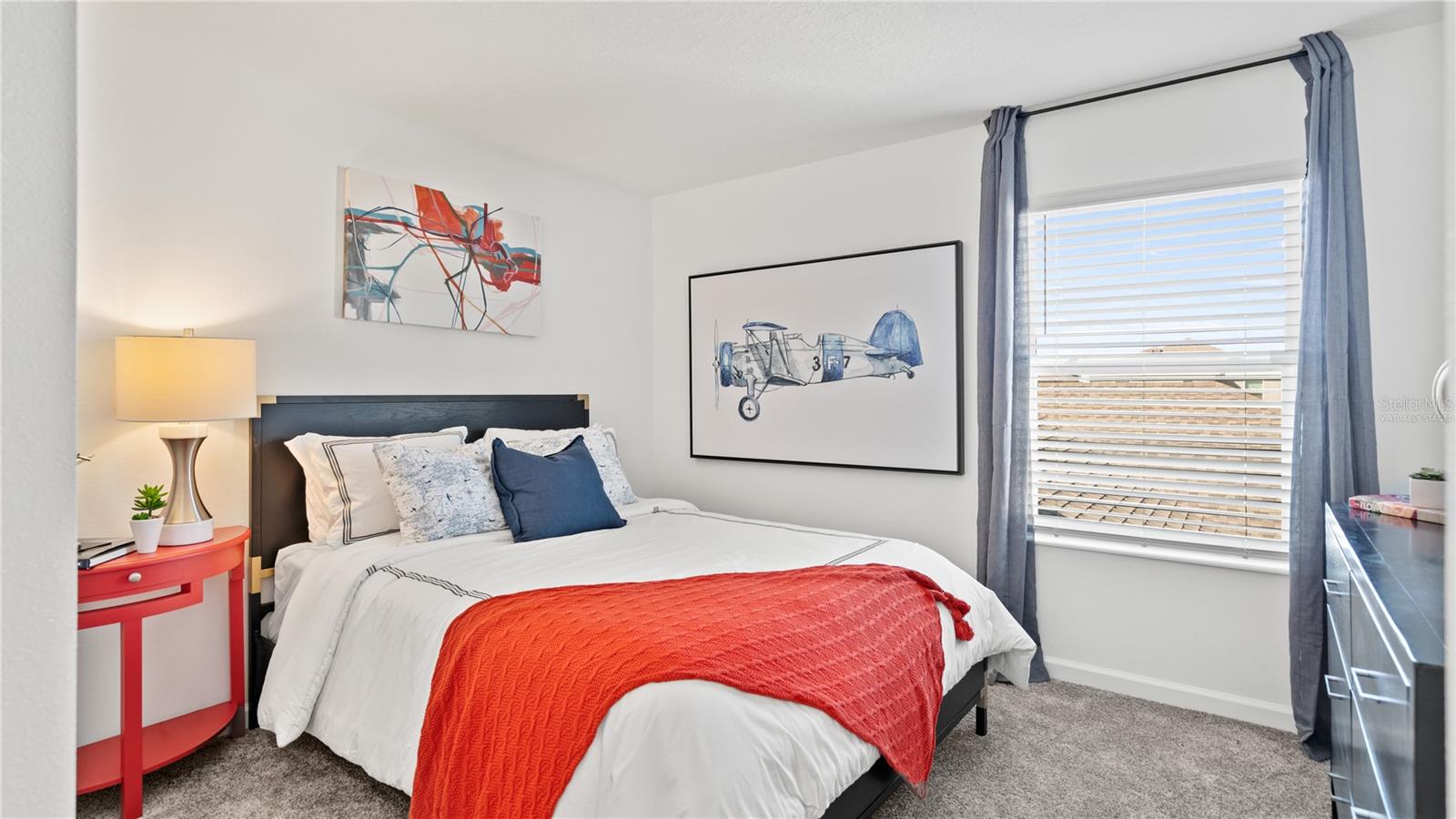 SPRINGHEAD LAKES 25TH - Residential