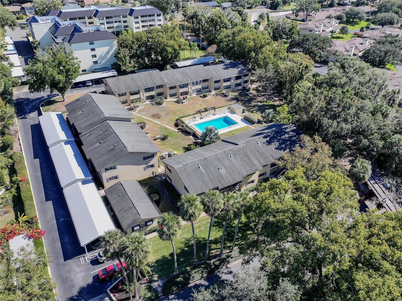MOUNT DORA LAKEWOOD CONDOMINIUM - Residential