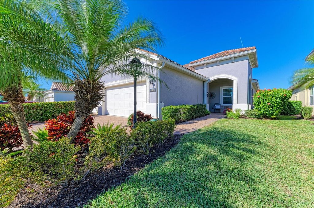 Photo of 6906 Playa Bella Drive, Bradenton, FL 34209 (MLS # A4678820)