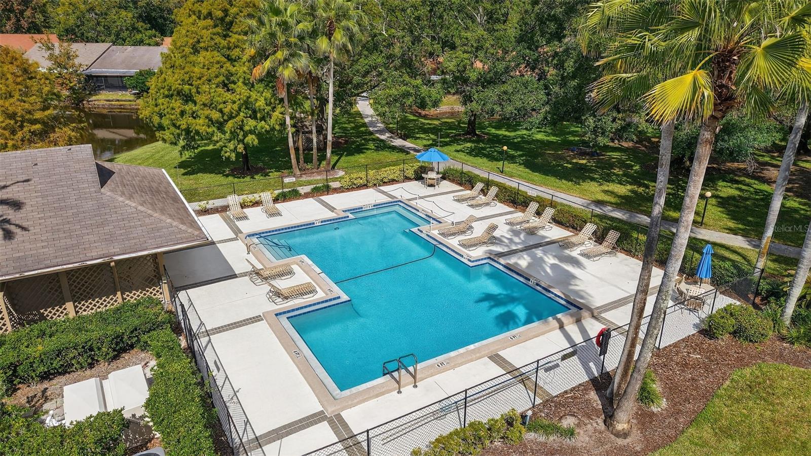 CARROLLWOOD SPRGS CLUSTER HMS - Residential