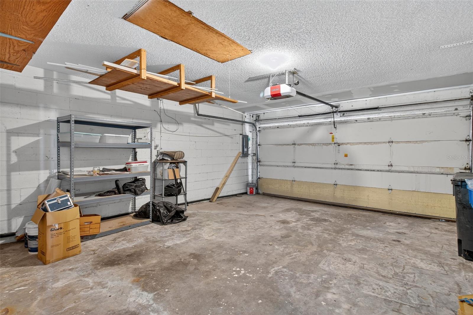 CARROLLWOOD SPRGS CLUSTER HMS - Residential