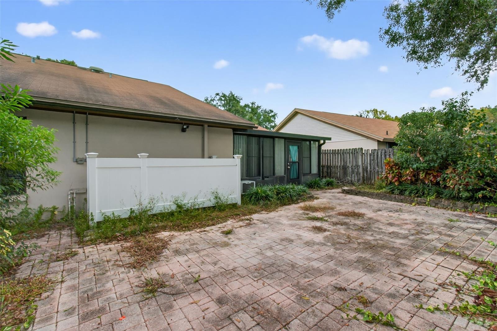 CARROLLWOOD SPRGS CLUSTER HMS - Residential