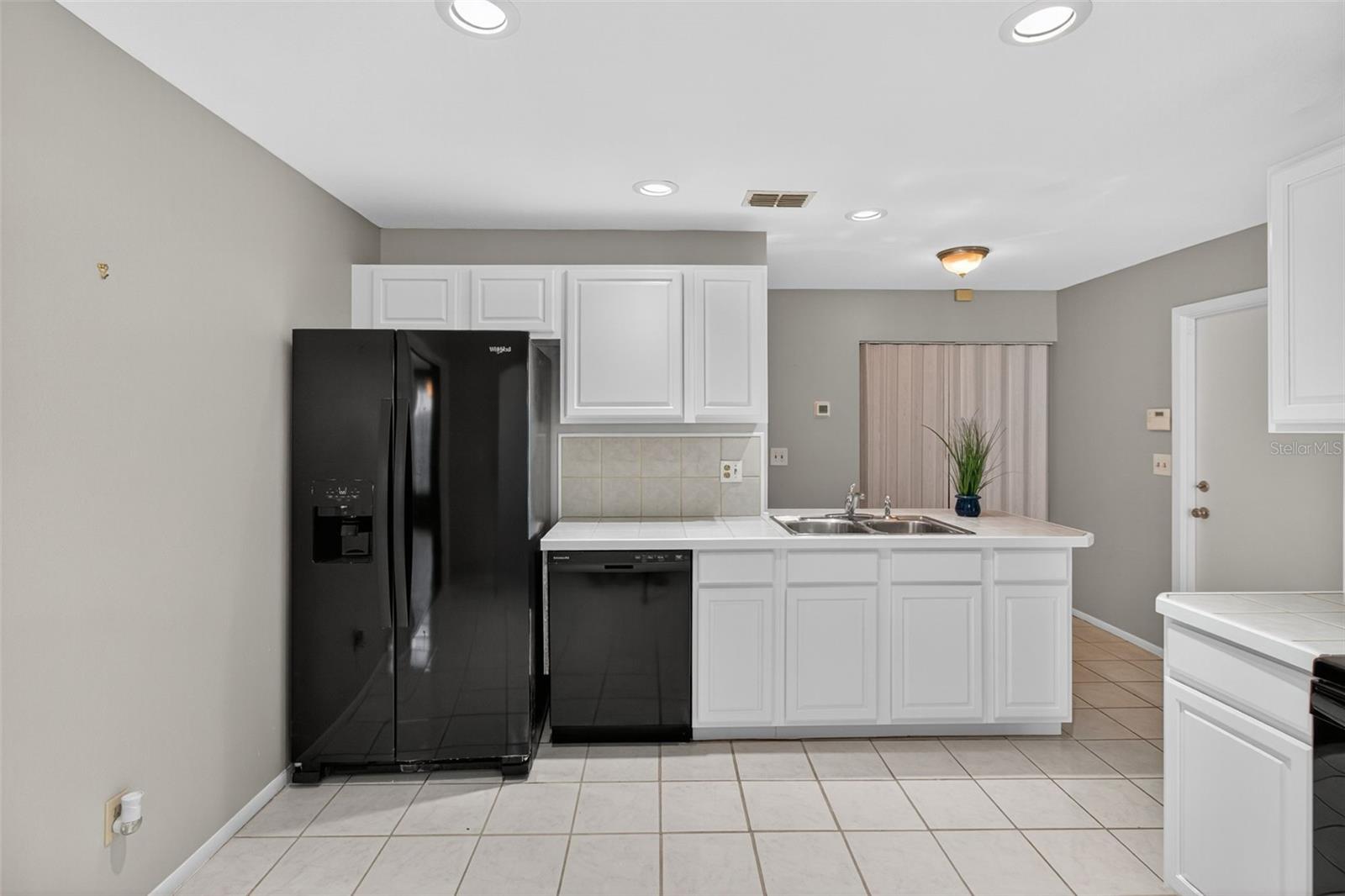 CARROLLWOOD SPRGS CLUSTER HMS - Residential