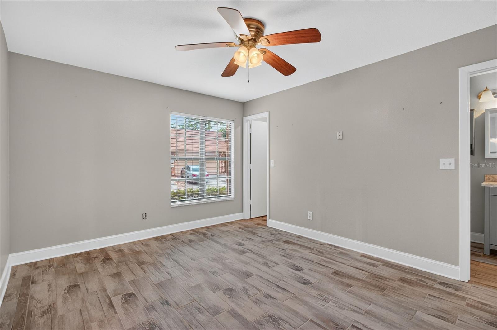 CARROLLWOOD SPRGS CLUSTER HMS - Residential