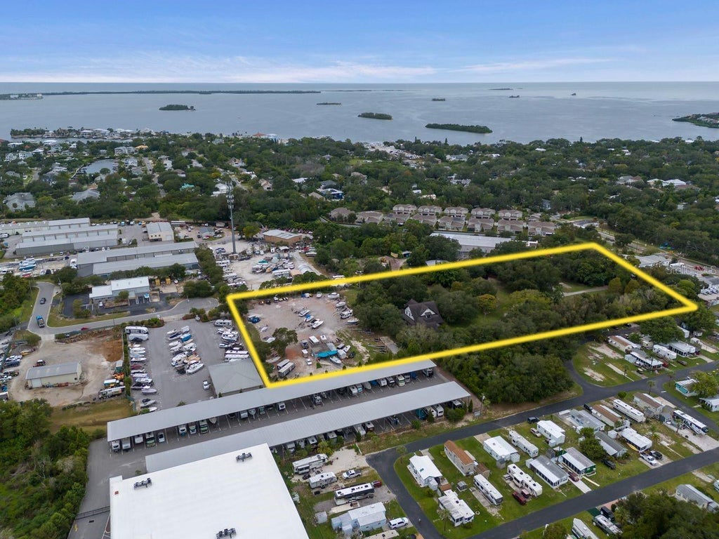 Photo of 201 Old Oak Lane, Palm Harbor, FL 34683 (MLS # TB8560226)