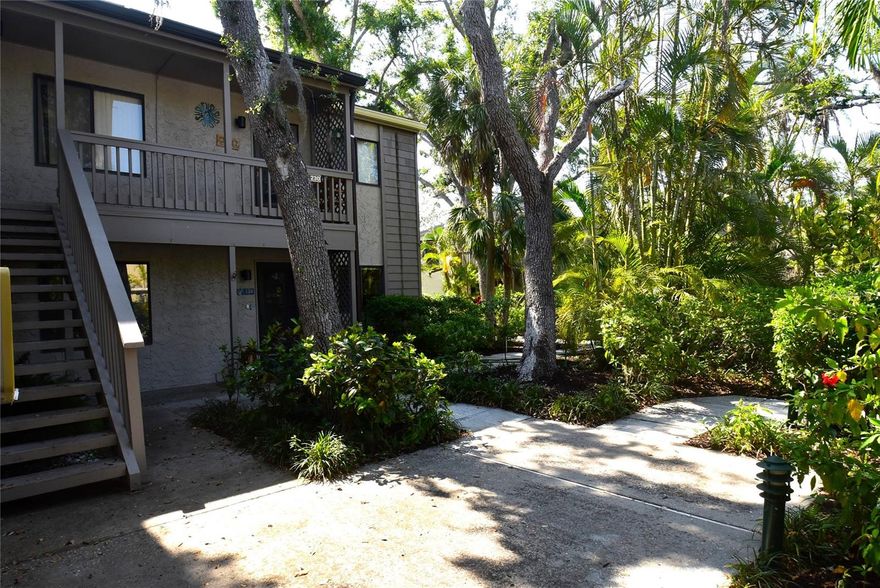Second floor end unit 2-bedroom 2-bathroom. New kitchen fantastic view with private entrance. Welcome to Pelican Cove!!! Located in South Sarasota and its west of the St RT 41. This is a 2 story TREEHOUSE 2 BEDROOM 3 Bathroom. First floor offers lots of space inside and out! In the front of your new condominium, you have an outdoor patio the setting is very private. Lots of space for planters and setting your private garden area. In the back of the you have a private deck perfect for grilling and entertaining. Alo a very private setting. Located in one of the best locations in Pelican Cove. Pelican Cove is a 75-acre, gated, vibrant, waterfront community nestled among manicured tropical foliage truly offering something for everyone. Abundant amenities include the 86-slip boat harbor with excellent rates & a launch dock for kayaks and canoes, 6 heated swimming pools, hot-tub, 3 clubhouses, 4 lighted tennis courts, shuffleboard, basketball, dog walk area, walking trails and boardwalks as well as fishing gazebos, water exercise classes, exercise facility, 2 art studios and a pottery classroom. Take classes at Pelican Cove University or join one of the more than 37 clubs for photography, fiber art, bike riding, culinary arts and card clubs. Woodworking, sculpting, and evening jazz & classical music concerts round out the active lifestyle.