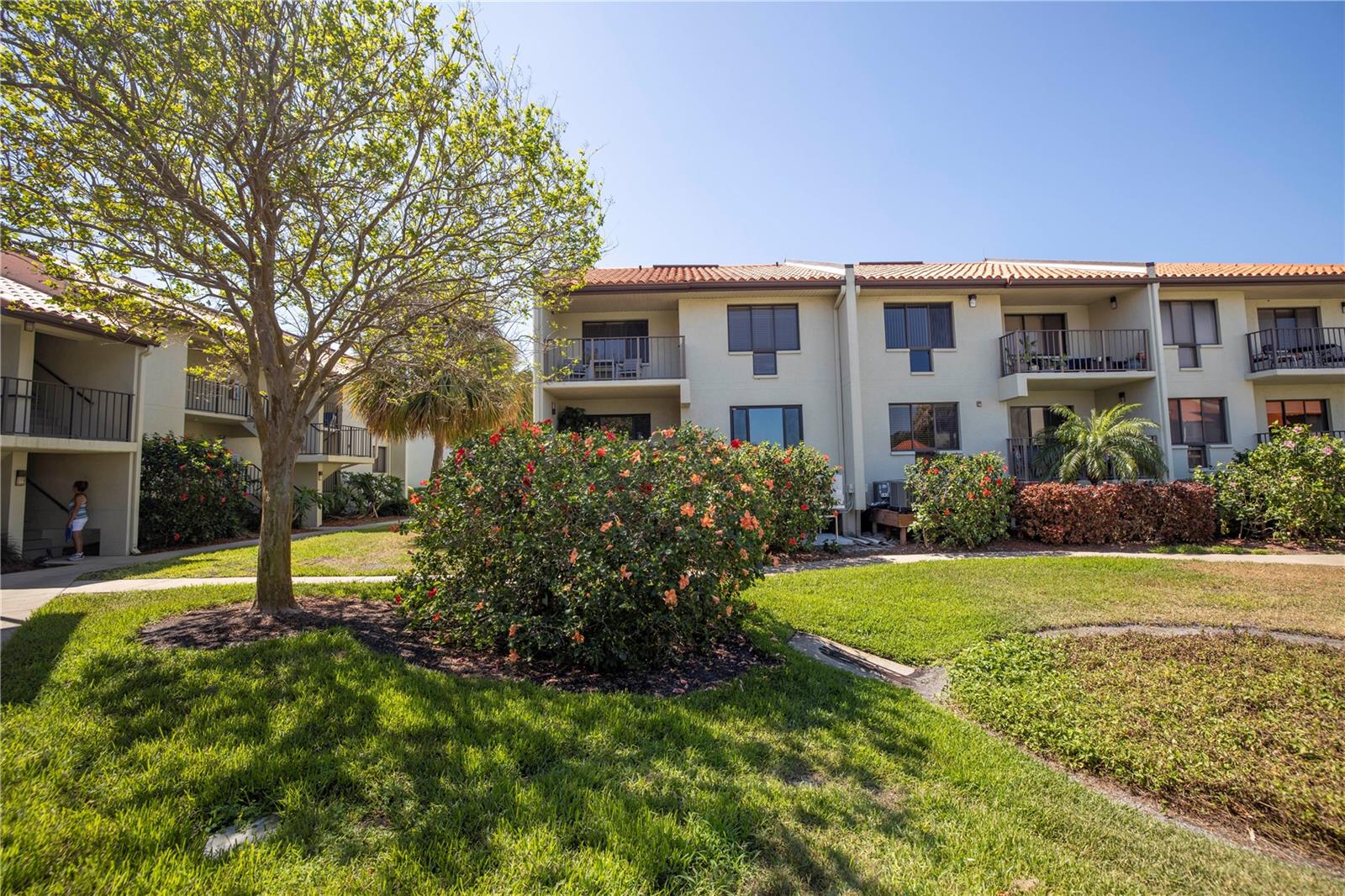 WANDER RESIDENCES OF TIERRA VERDE - Residential