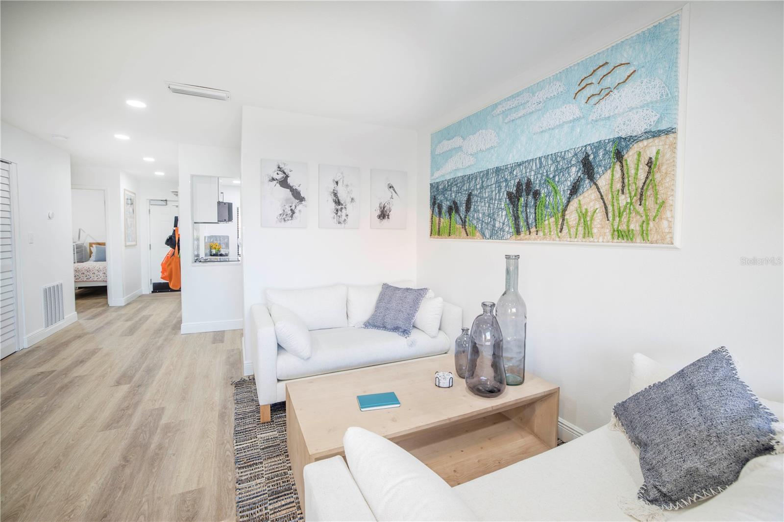 1515 PINELLAS BAYWAY S B28