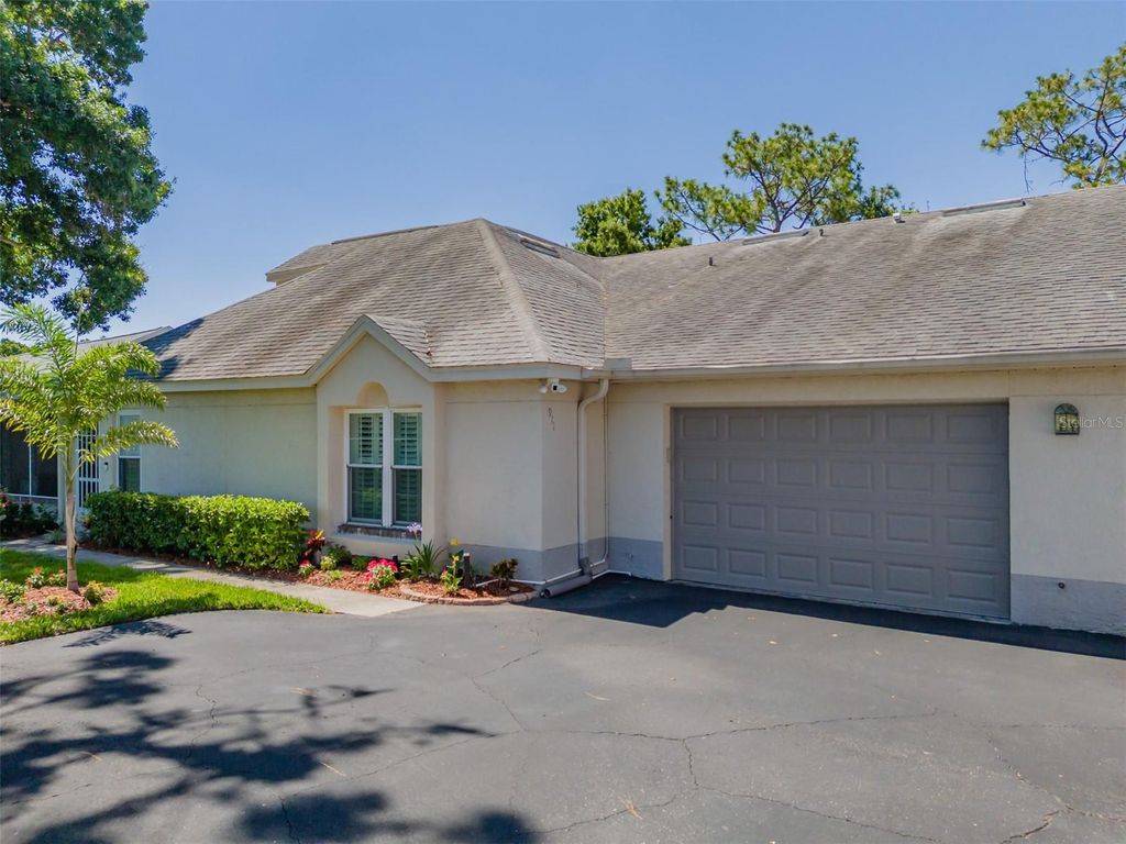 Photo of 911 Golfview Woods Drive, Sun City Center, FL 33573 (MLS # TB8516750)