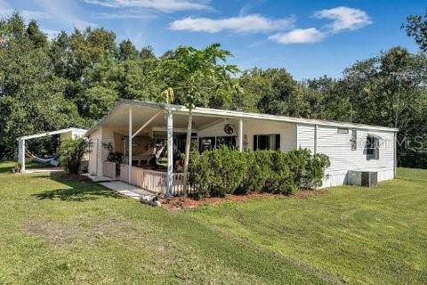 A home in DAVENPORT