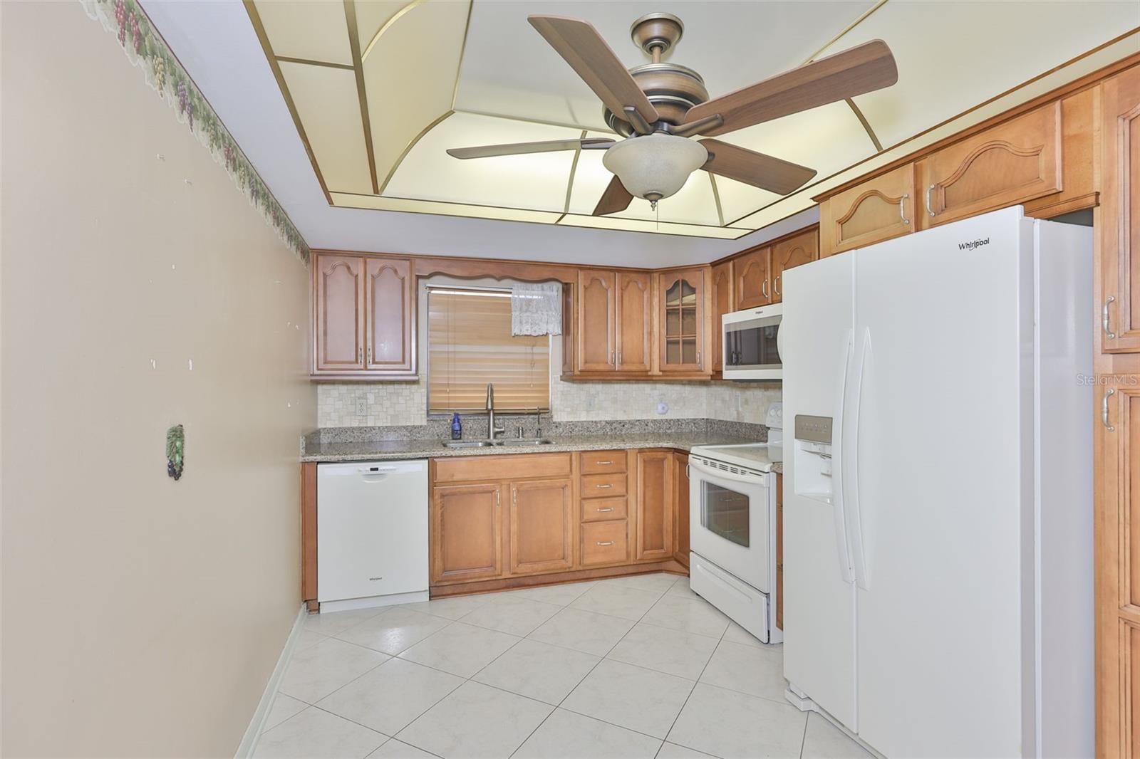 LANCASTER II CONDO - Residential