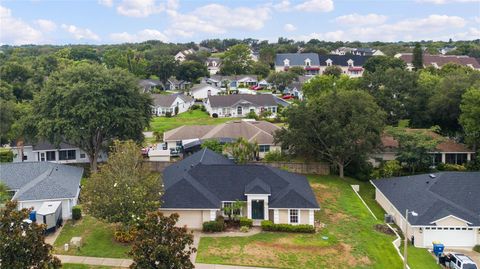 A home in MINNEOLA