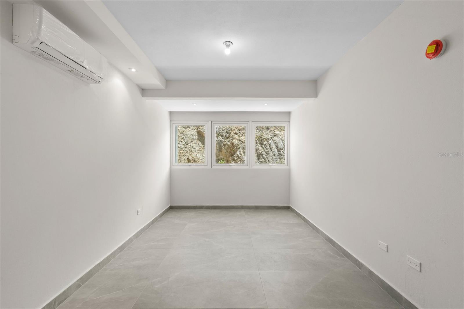 SHELL CASTLE CLUB - Residential