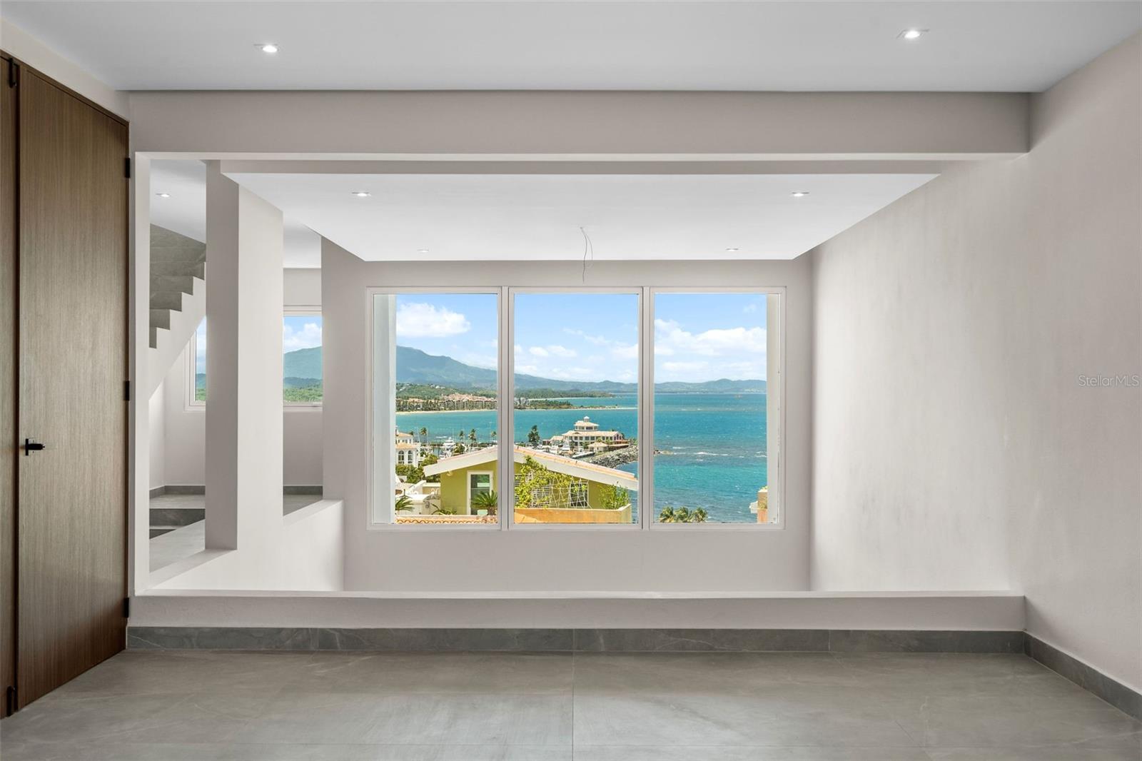 SHELL CASTLE CLUB - Residential