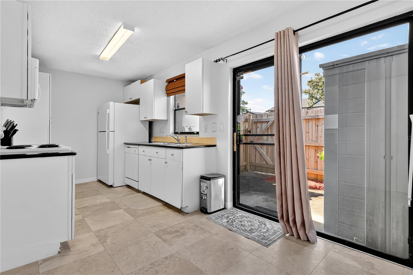 HIDDEN CREEK CONDO PH 06 - Residential