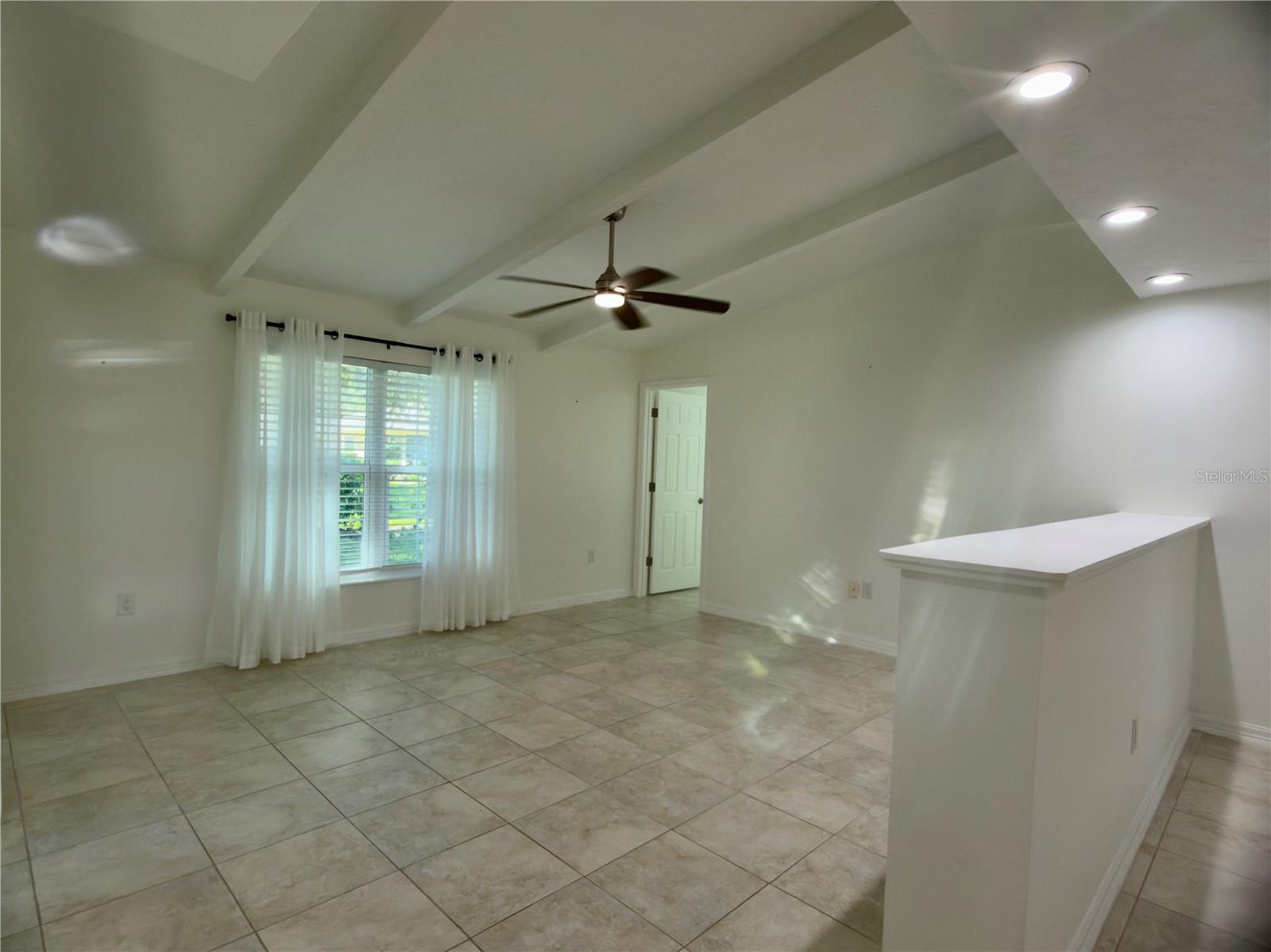 OAKHURST PH III - Residential Lease