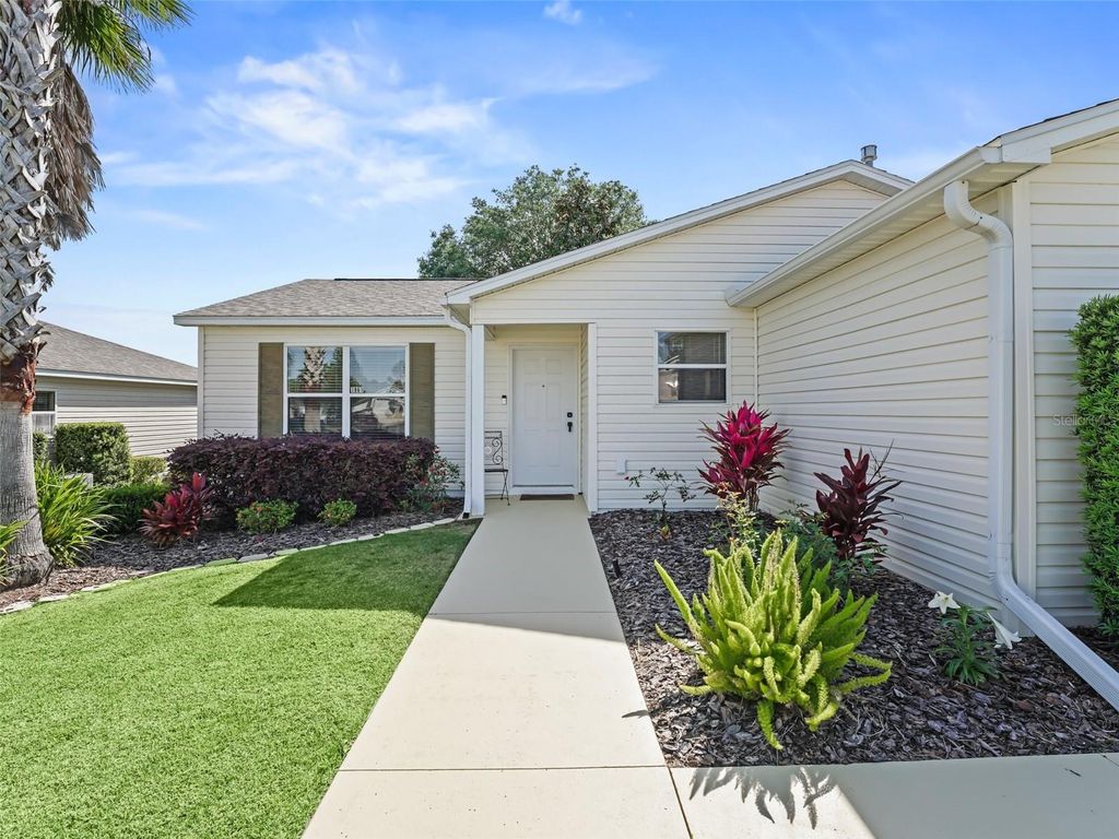 Photo of 1861 Banberry Run, The Villages, FL 32162 (MLS # OM705641)