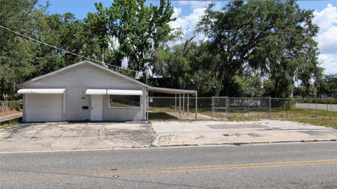 Photo of 218 S French Avenue, Sanford, FL 32771 (MLS # O6409030)