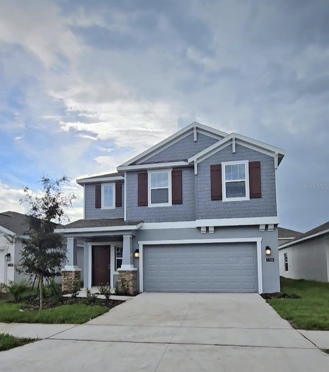 RANCHES/LK MCLEOD II - Residential Lease