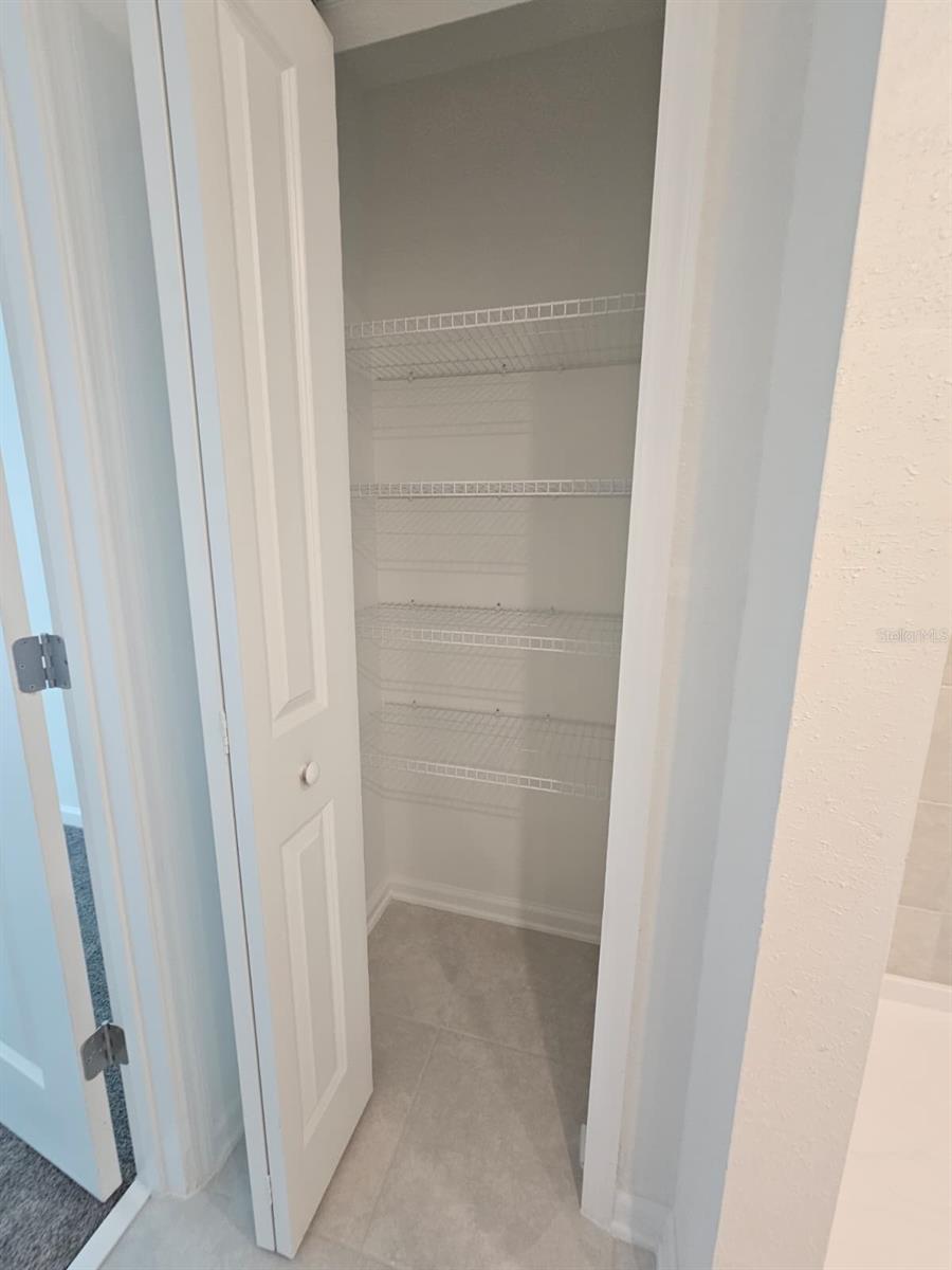 RANCHES/LK MCLEOD II - Residential Lease