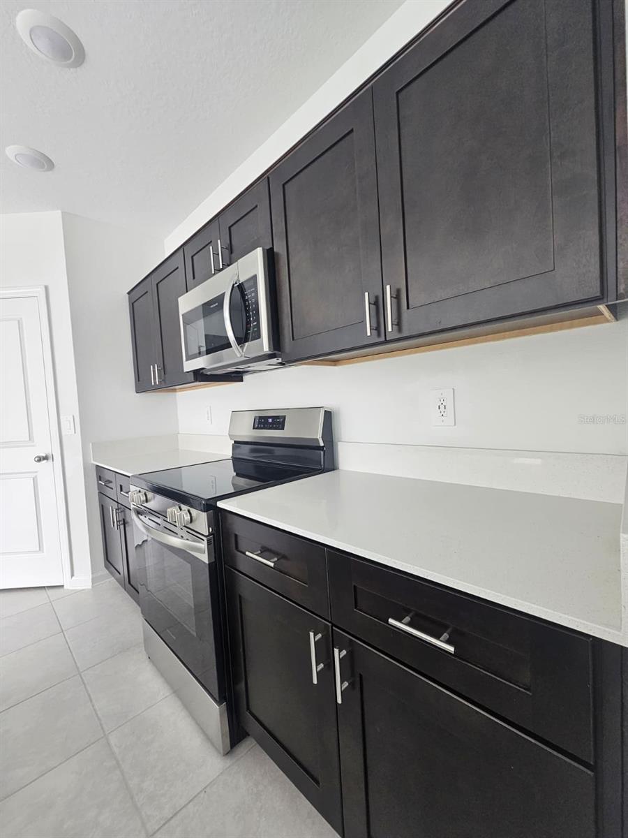 RANCHES/LK MCLEOD II - Residential Lease