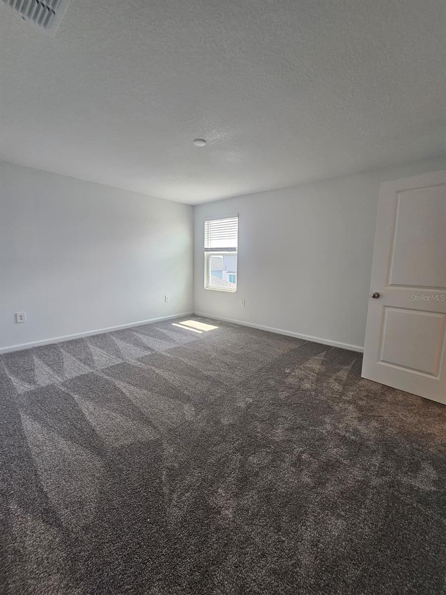 RANCHES/LK MCLEOD II - Residential Lease