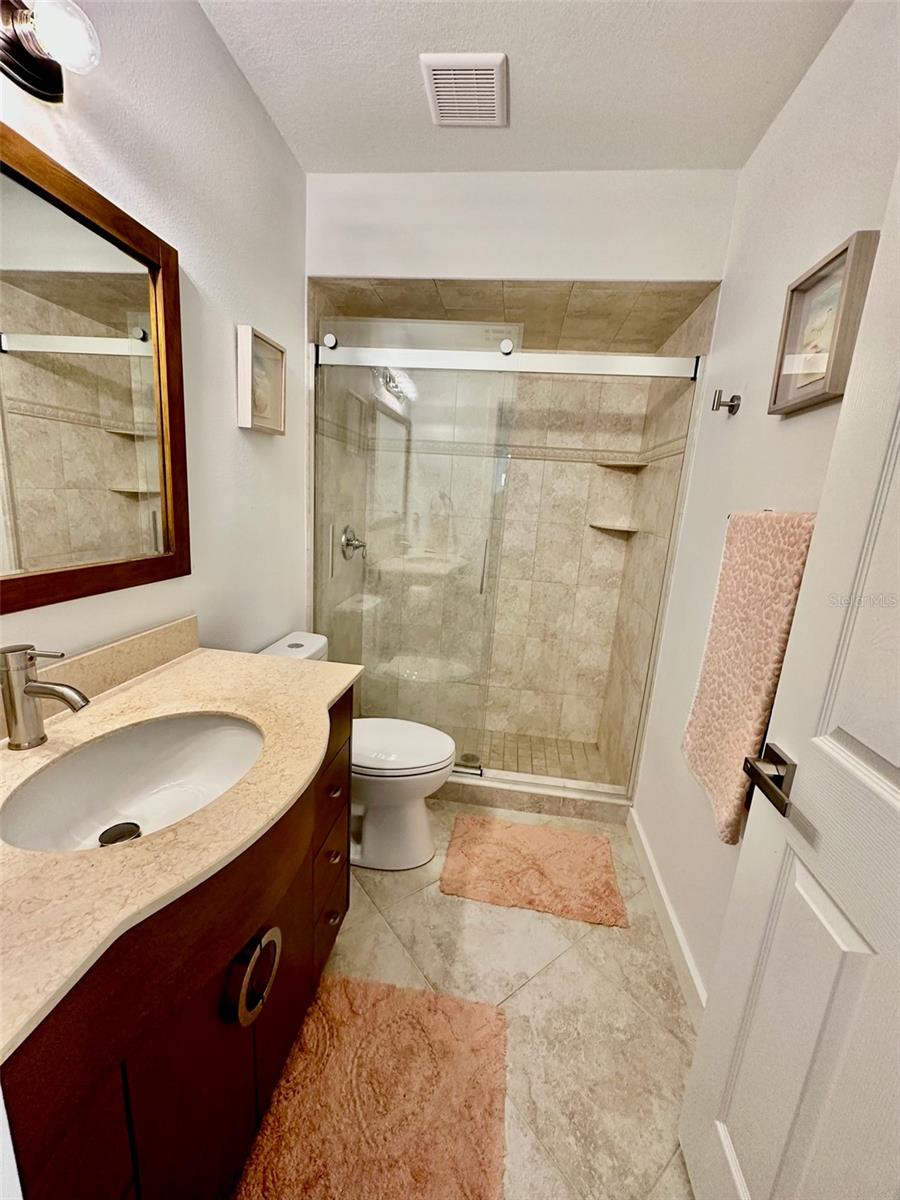 SOUTH VENICE - Residential