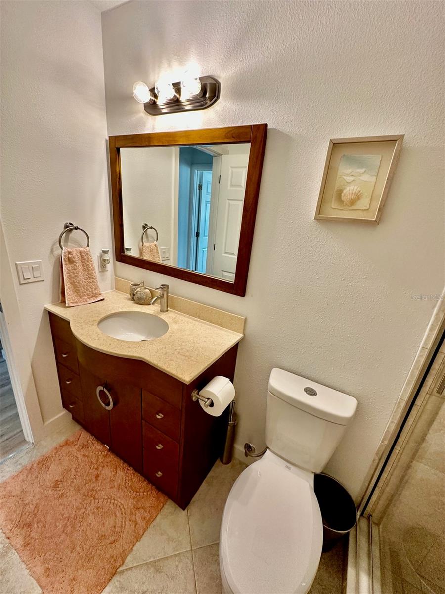 SOUTH VENICE - Residential